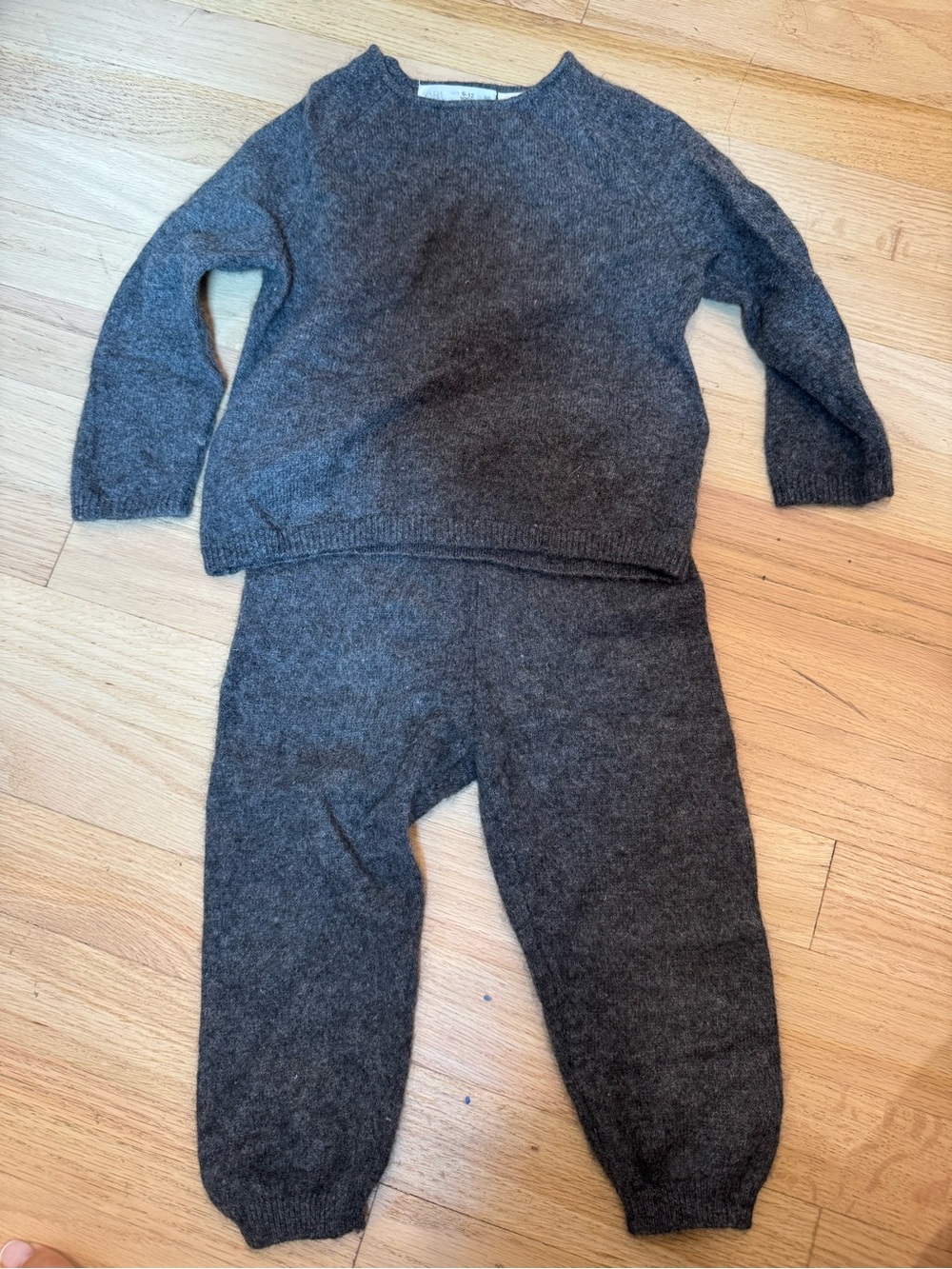 Zara baby cashmere Dark Charcoal Gray Knit Sweater & Joggers Set